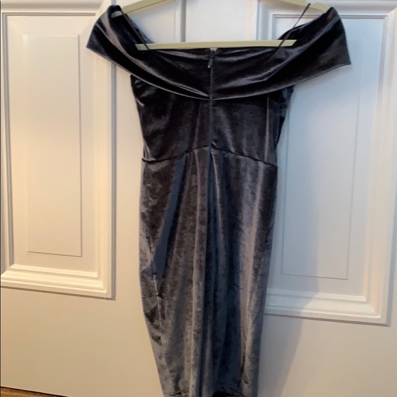 Re:Named Blue Velvet Off The Shoulder Dress - Picture 3 of 4